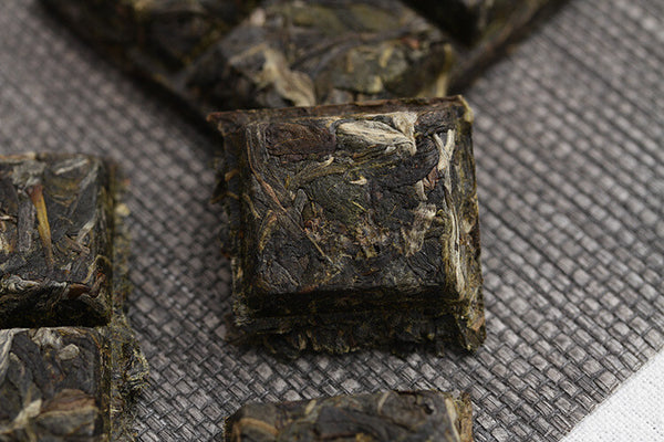 Icelandic Sweet Old Tree Puerh Raw Tea Brick 50g Yunnan Puerh Tea
