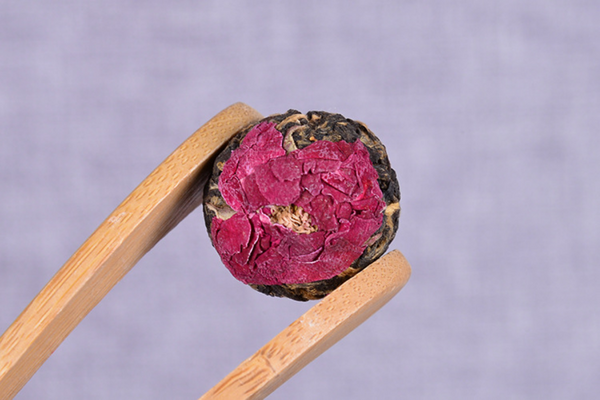 HelloYoung 500g Yunnan Longzhu Dian Hong Rose Tea Red Hydrangea Fengqing Dian Hong Longzhu