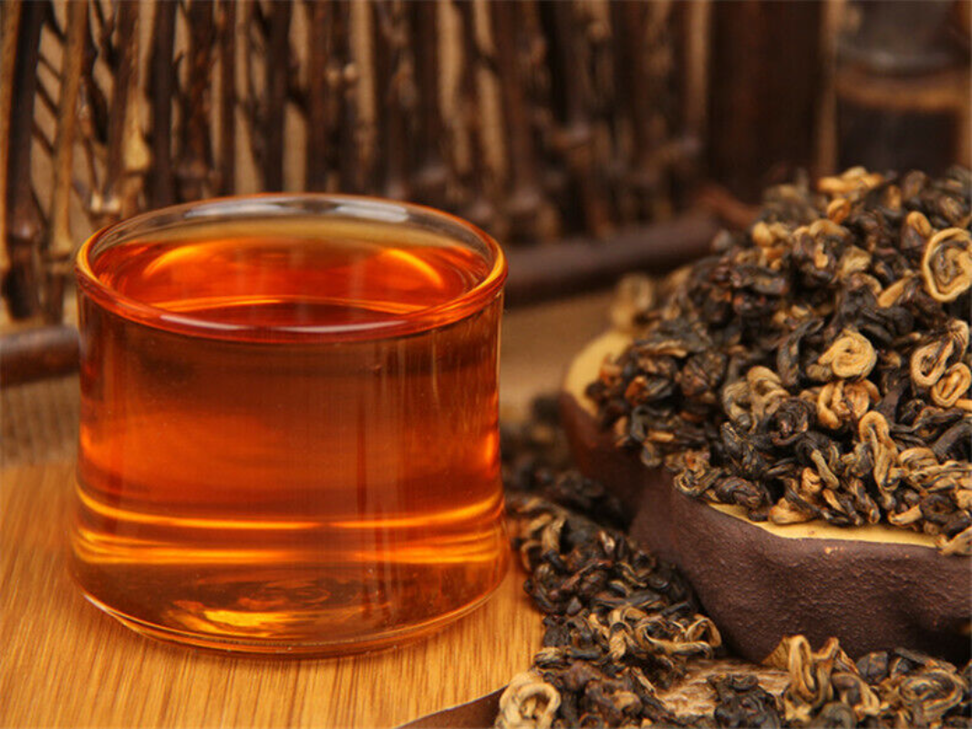 HelloYoung 200g Early Spring Dianhong Black Tea Kunming Crested Honey Rhyme Gold Screw Food