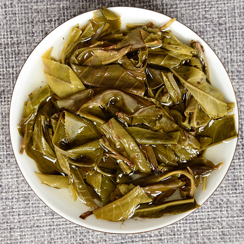 357g/12.59oz Healthy Drink Green Tea Yiwu Scrapers Cake Early Spring Tea