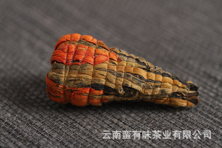 HelloYoung 500g Yunnan Dian Hong tea Fengqing Early Spring Dian Hong Lily Pagoda