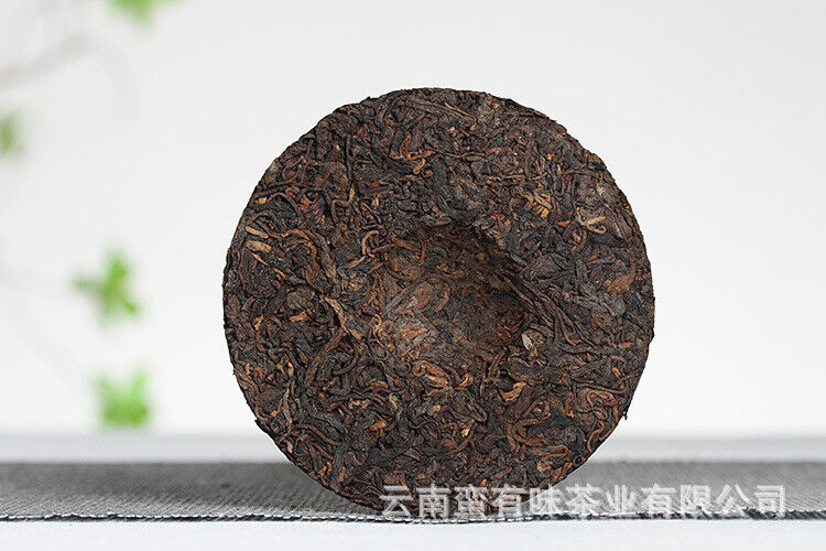 HelloYoung Yunnan Pu'er Tea Big Tree Old Tree Tea 100g Brown Ripe Cake (Chong)
