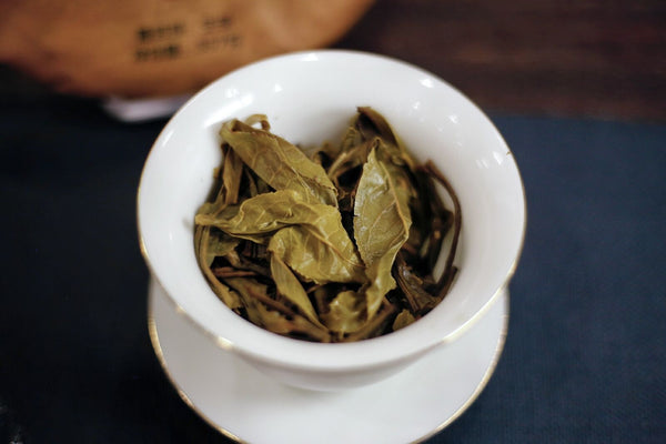 HelloYoung 357g Yunnan Pu'er Tea Raw Tea Mint Hetang Cake Tea Healthy Organic Tea
