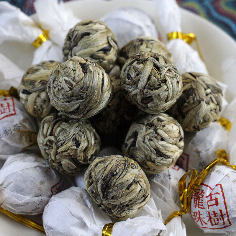 Thé blanc du Yunnan Jinggu Pekoe aiguille d'argent bourgeon de dragon