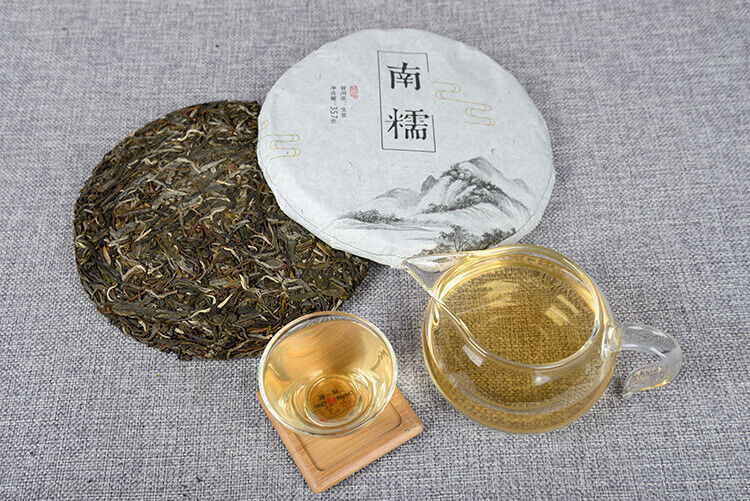 HelloYoung Yunnan Pu'er Raw Tea 357g Nannuo Raw Tea Cake Pu'er Raw Tea Cake 357g南糯生饼 普洱生茶饼