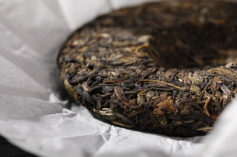 HelloYoung Pu'er Tea 100g Brown Mountain Raw Cake Tea