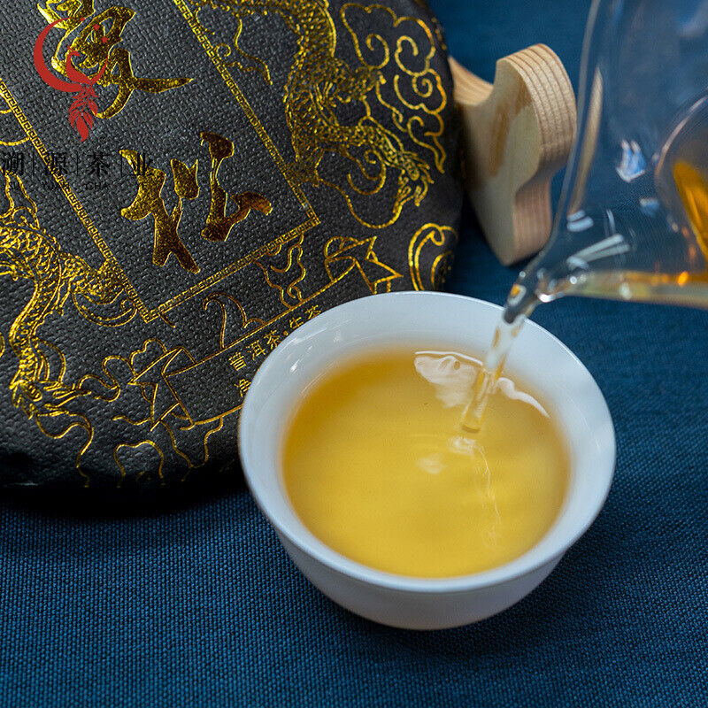 HelloYoung 200g  Yunnan Pu'er tea, raw tea, Mansong tribute tea, ancient tree tea cake