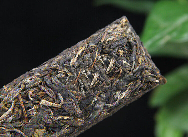 HelloYoung 150g Golden BarIceland Gold Brick Puerh Raw Brick Tea Mengku Gold Leaf Flower
