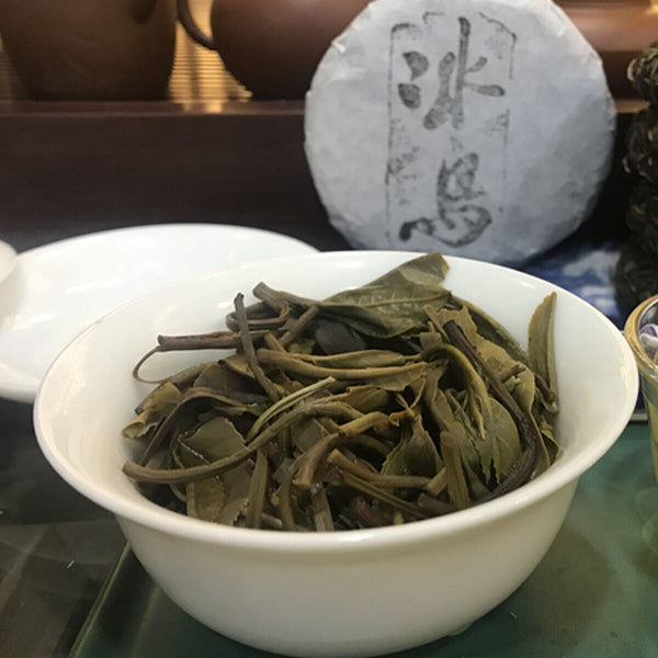 HelloYoung Premium Icelandic Puer Tea Cake 100g Yunnan Organic Certified Raw Pu-Erh Tea