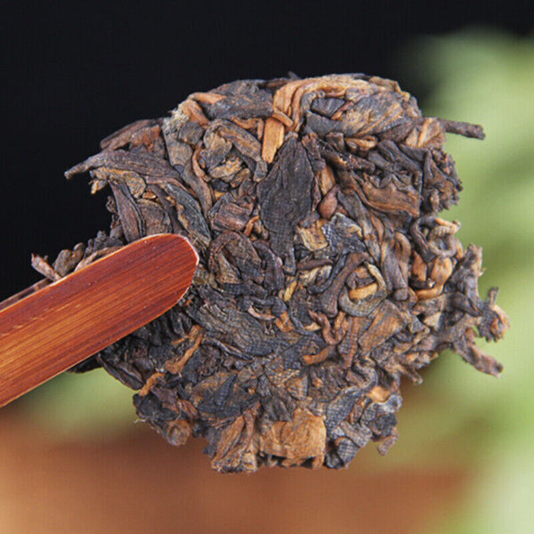 HelloYoung Yunnan Organic Ripe Puer Tea Ancient Tree Puer Black Tea Pressed Tea Cake100g