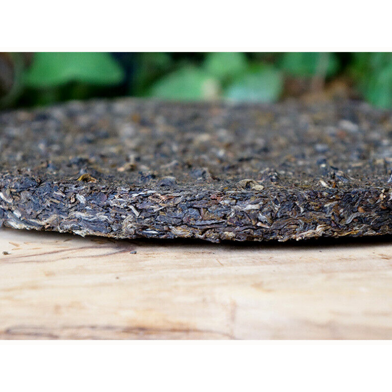 HelloYoung Jiujiu Xiaotai No.6 Qizi Tea Tie Bing PuerChaTea 357g Xiaguan Inheritance