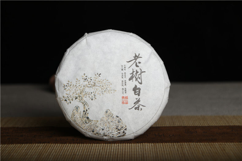 100g Yunnan Weißer Tee – Alte Baum Teeblätter, Tortenform