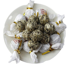 Thé blanc du Yunnan Jinggu Pekoe aiguille d'argent bourgeon de dragon