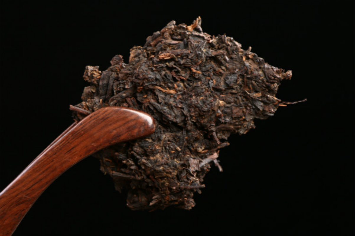 HelloYoung 357g Puerh Dry Storage Menghai Mountain Mellow Ripe Tea Yunnan Seven Seed Cake
