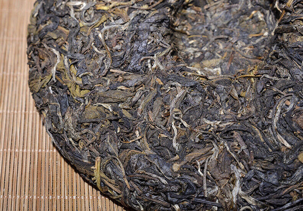 HelloYoung Yunnan Pu'er Raw Tea Cake 357g Pu'er Tea Cake Healthy Drink