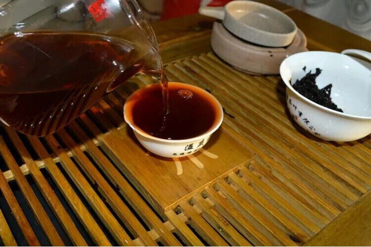 HelloYoung Pu'er Tea Menghai Gold Tea Cake Tribute Pu'er Tearipeoldest Puer Honey Sweet357g