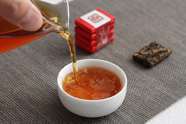 HelloYoung 500g Yunnan Fengqing Kung Fu Black Tea Dian Hong Xiao Tuocha Golden Square Brick