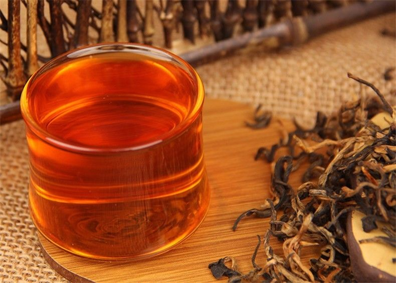 Yunnan Dian Hong Schwarzer Tee Bio Kungfu Tee Erster Klasse Geschenktee 90g