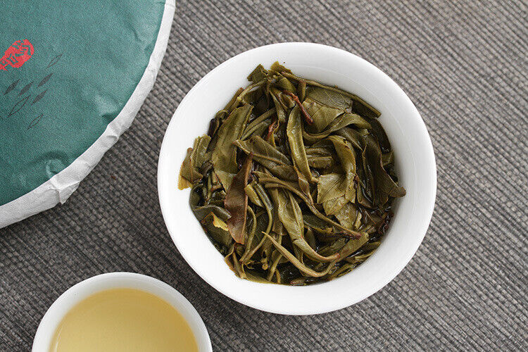 HelloYoung 357g Yunnan Pu-erh Tea Banzhang Green Cake Big Tree Old Tree Pu-erh Raw Cake Tea
