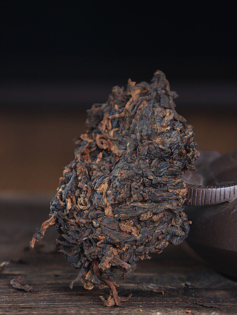 HelloYoung Yunnan Pu'er Tea Leaves Yiwu Golden Bud 357g Ripe Tea Cake