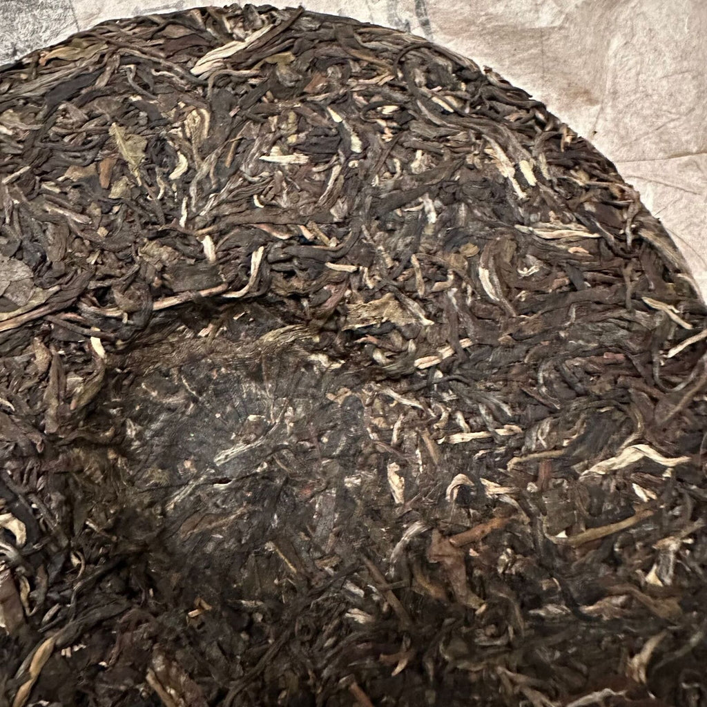 HelloYoung Yunnan Menghai Puerh Raw Tea and Bangcang No. Grade Tea 357g/12.59oz