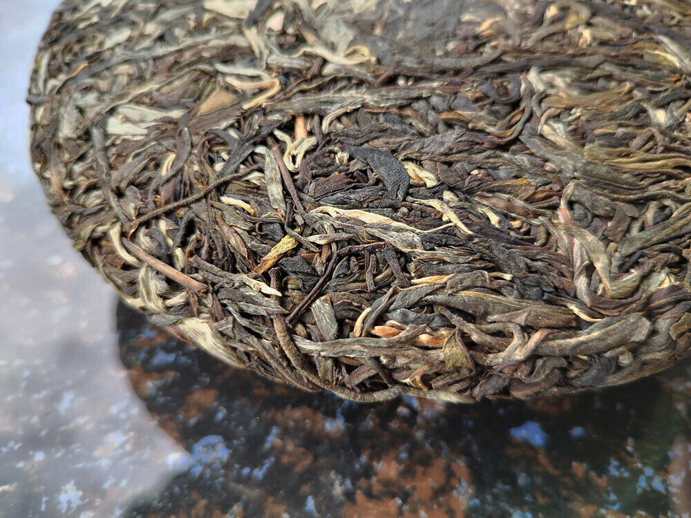 HelloYoung 357g Yibang Pu'er Raw Tea Ancient Six Great Tea Mountains Yunnan Old Tree Cake