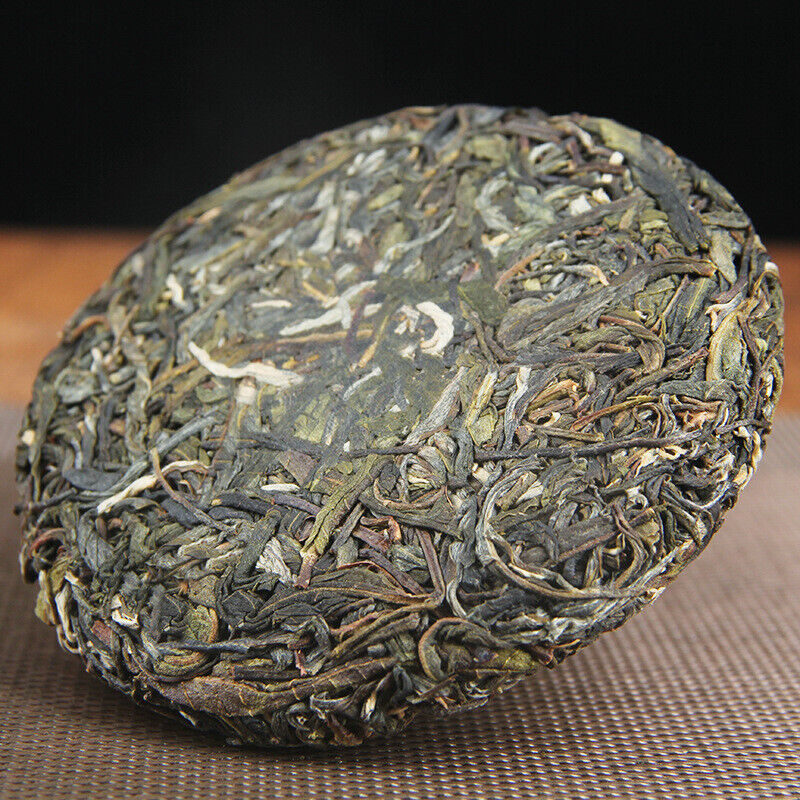 HelloYoung 100g Yunnan Yiwu District Yiwu Sun Green Pu'er Raw Tea Cake Seven Seed Cake Tea
