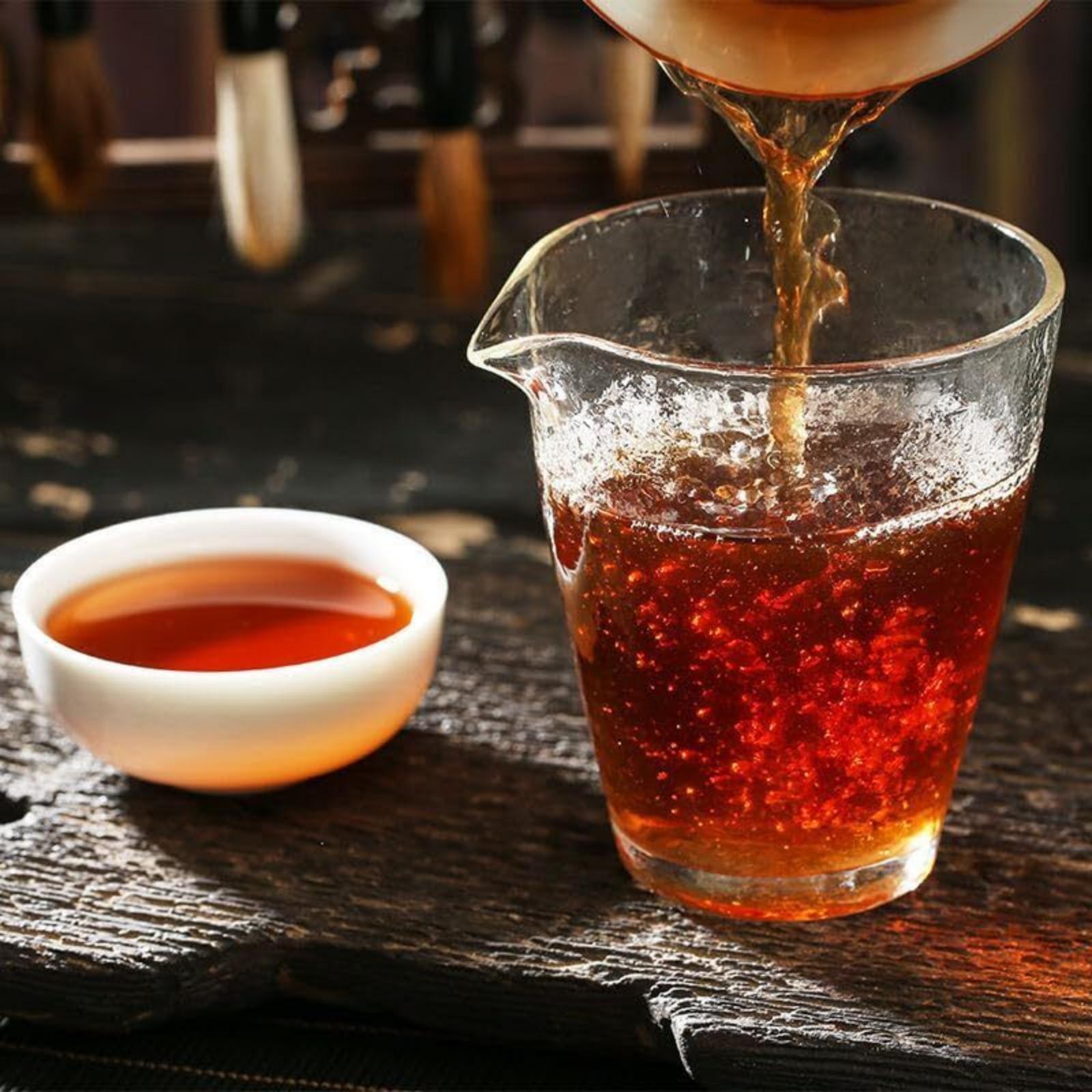 Handpicked Natural Yunnan Menghai Old Pu'er Tea Ancient Tree Mature Tea 357g Secondary image