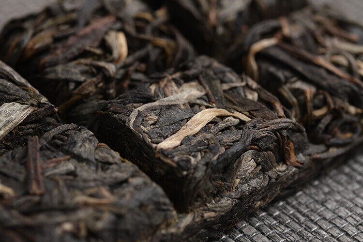 HelloYoung 50g Yunnan Pu'er Tea Xigui Prince Large Old Tree Pu'er Raw Tea Brick Aged Pu'er