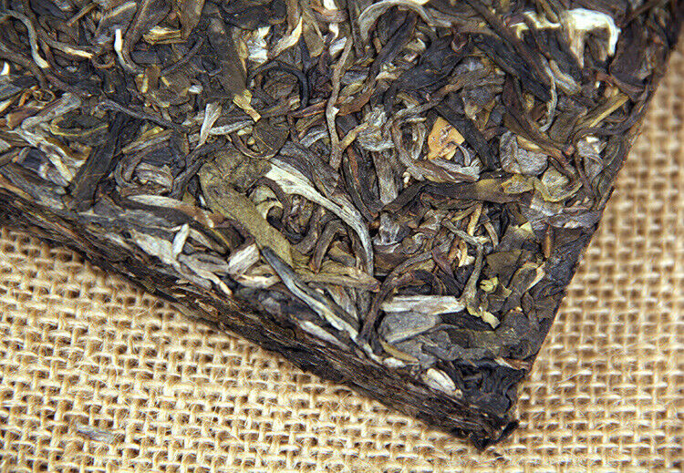 HelloYoung 250g Yunnan Pu'er Tea Raw Tea Pu'er Raw Tea Brick Healthy Drink