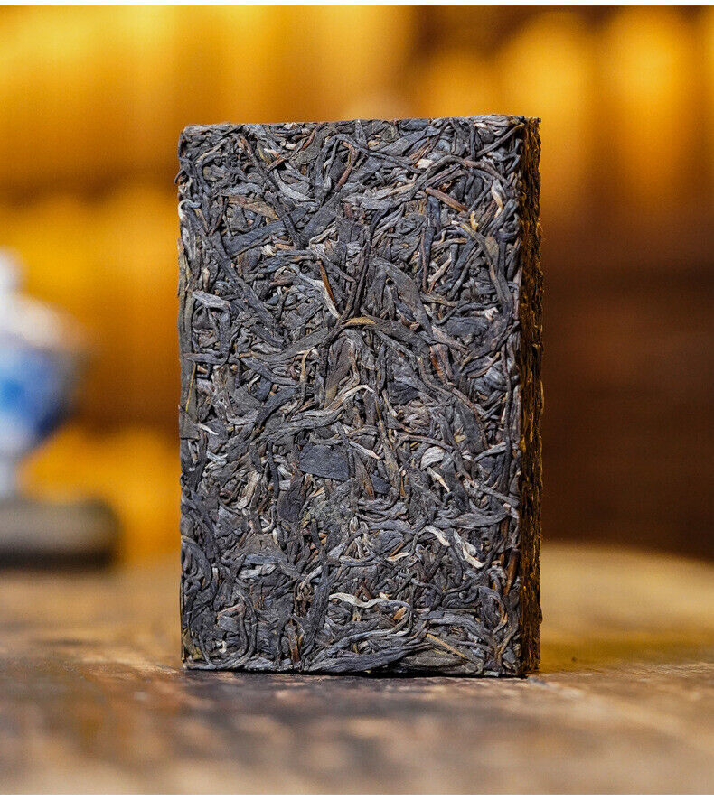 HelloYoung 250g Yunnan Pu'er Raw Tea Ancient Tree Tea Brick 易武生茶砖 250克砖茶云南普洱生茶古树茶