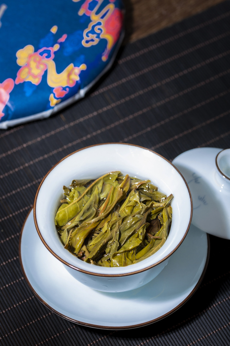 HelloYoung Bent Bow Puerh Tea Raw Tea Cake Yiwu Ancient Tree Spring Tea 357g/12.59oz