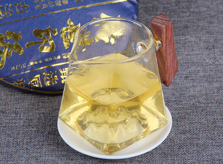 HelloYoung 357g Old Tree Puerh Raw Tea Cake Menghai Black Tea 头春茶年传世印级 古树普洱茶生茶勐海黑茶密香