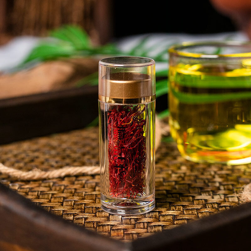 Luxury 1g Saffron Threads: Pure & Premium for Women's Wellness Secondary image