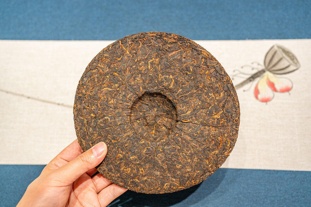 HelloYoung 357g Puerh Ripe Tea Icelandic Tribute Cake Tea  Aged Ripe Puerh Seven Seed Cake