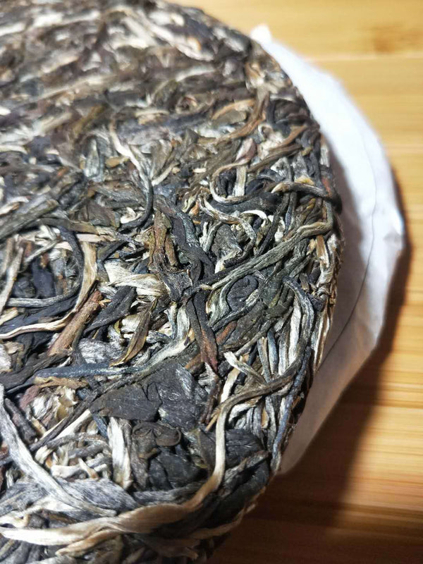 Puerh Tea Cake Raw Tea Spring Tea Ancient Tree Pu'er Tea Qizi Cake 357g