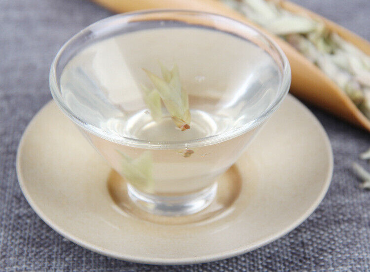 HelloYoung Yunnan Raw Tea Leaves White Buds Spring Tea Raw White Bud Spores Pu'er Raw Tea