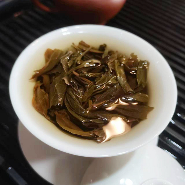 HelloYoung Puerh Tea Spring Bar Laobanzhang Eco Tea Puerh Raw Tea Cake 357g/12.59oz