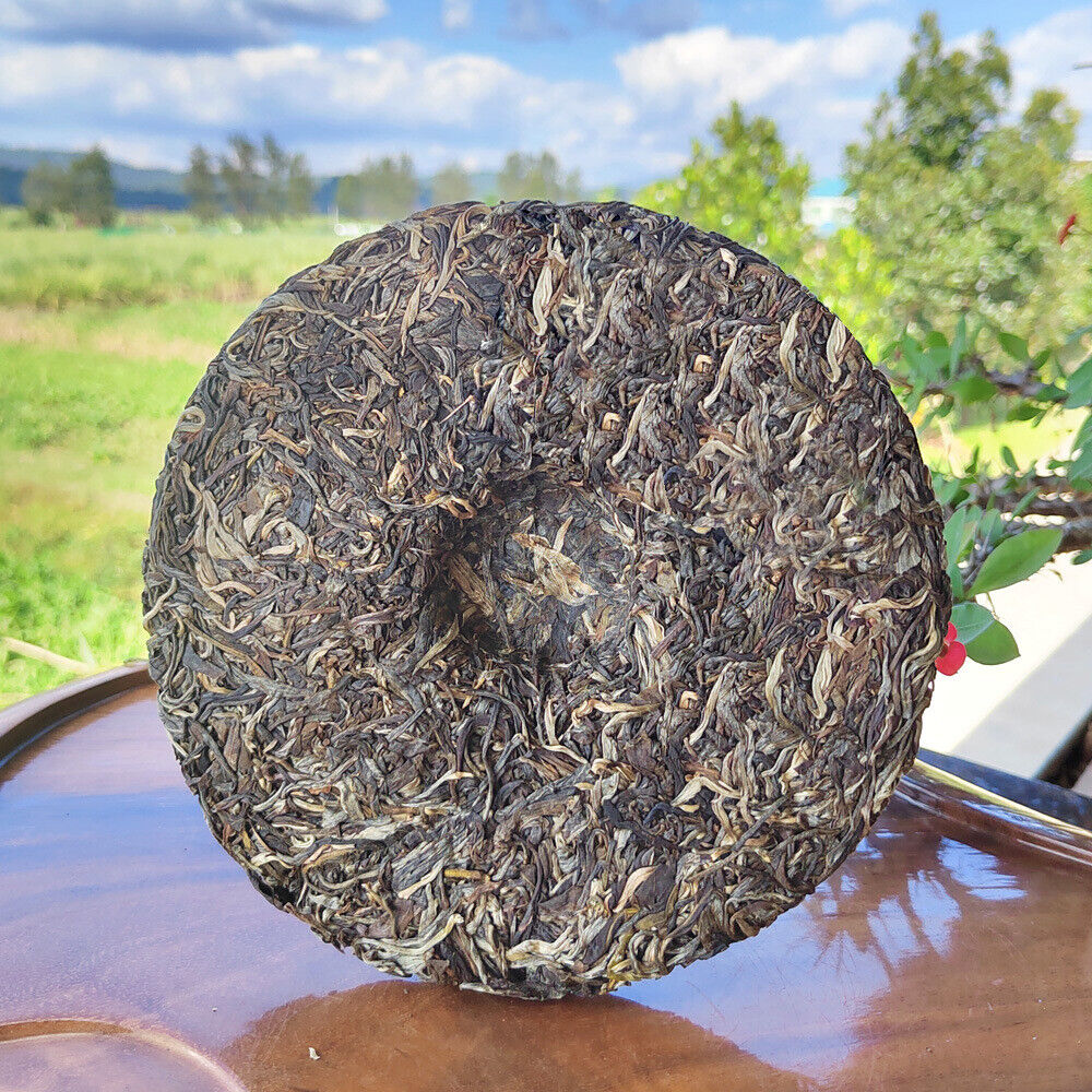 HelloYoung 357g Ming Qian Ancient Tree Spring Tea Pu'er Raw Tea Seven Seed Cake Tea