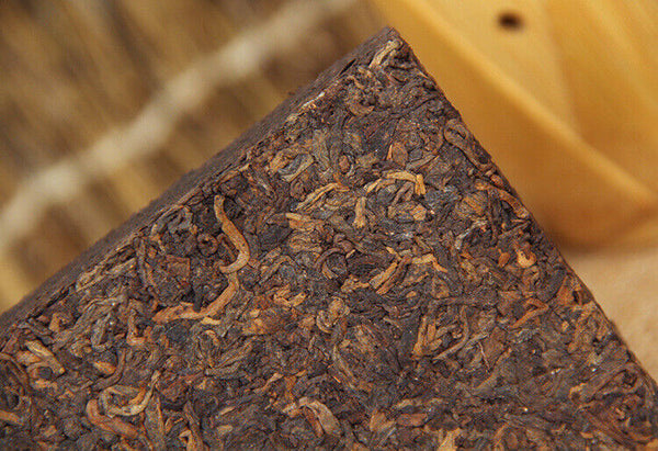 HelloYoung Yunnan Puerh Tea Mengku Ancient Tree Golden Bud Puerh Tea Brick 250g