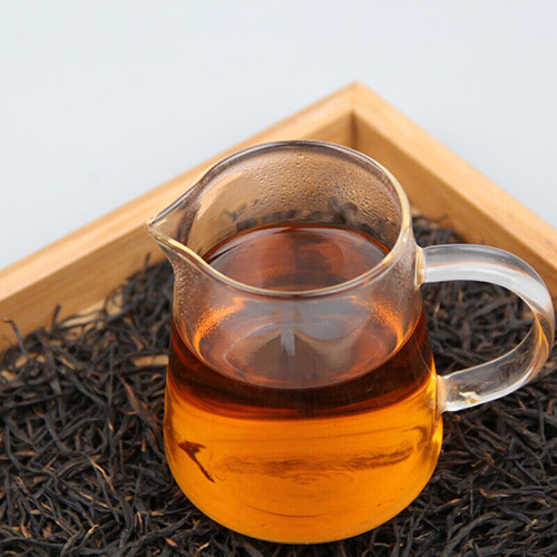 HelloYoung Dian Hong Black Tea Yunnan Old Tree Golden Needle Straight Strip Cooked Tea 500g Main image
