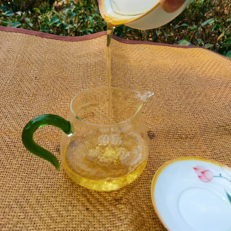 357g/12.59oz Top Green TeaZhonghong India Mengku Spring Tea  Pu'er Tea Cake