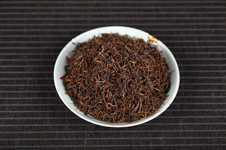 HelloYoung 500g Yunnan Pu'er Tea Menghai Spring Tea Golden Buds Ripe Tea Loose Tea