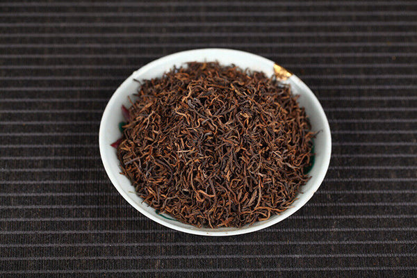 HelloYoung 500g Yunnan Pu'er Tea Menghai Spring Tea Golden Buds Ripe Tea Loose Tea