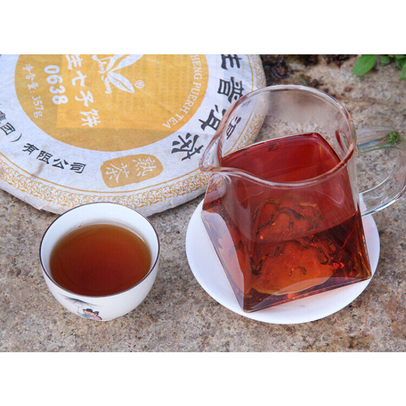 357g Old Ripe Tea Yunnan 0638 Pu'er Ripe Tea Cake Aged with Jujube Aroma