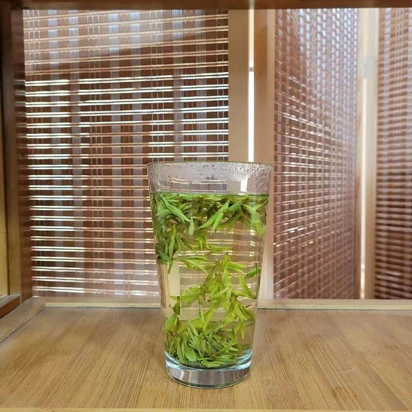 2025 West Lake Longjing First Flush 50g Natural Green Tea Fresh Spring Harvest