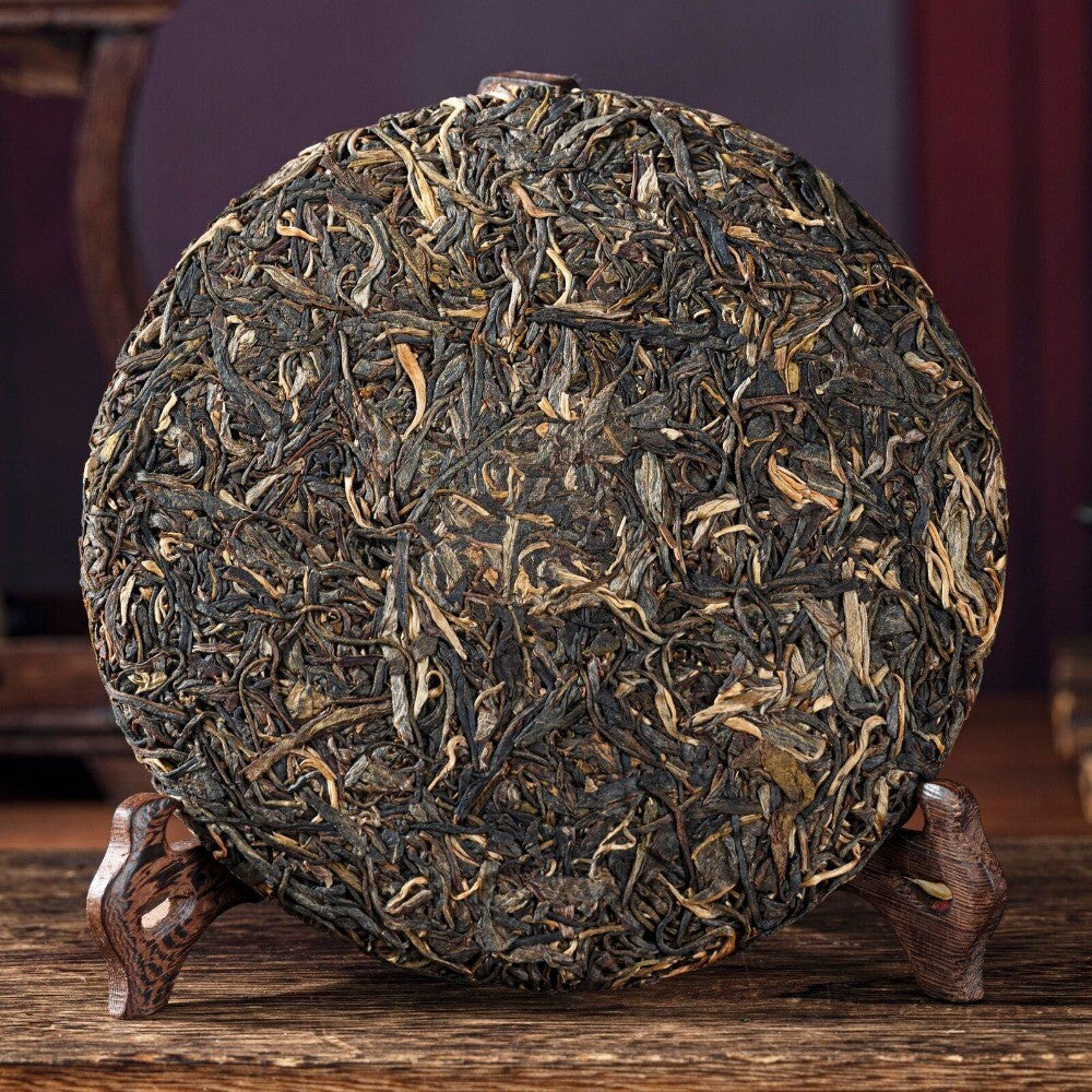 Yunnan Ban Zhang Raw Pu-erh Tea  Aged Tea Cake 357g Secondary image