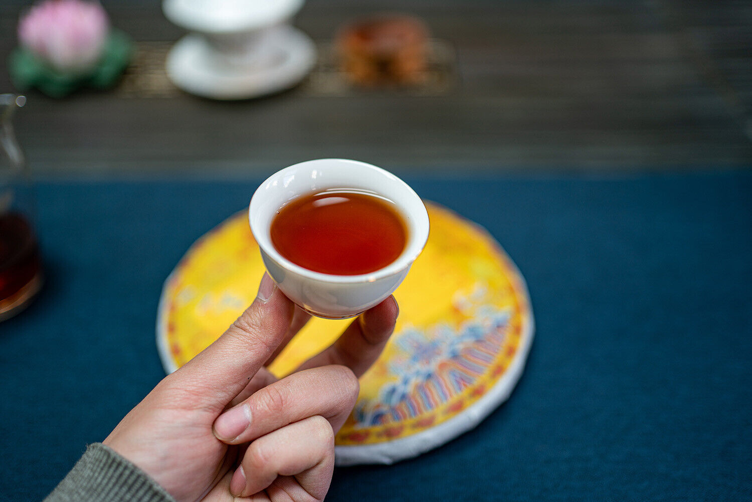 HelloYoung 357g Banzhang Dragon Cake Tea Pu-erh Ripe Tea Yunnan Ripe Seven Seed Cake Tea