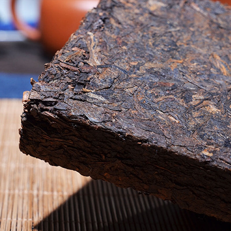 HelloYoung Yunnan Pu'er Ripe Tea Brick Jujube Scented Old Tea Brick 250g