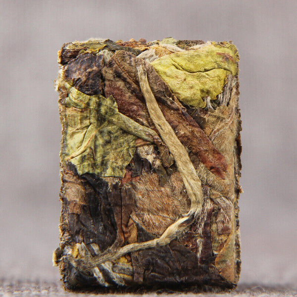 HelloYoung Flower Honey Fragrance Health Tea 500g Organic Yunnan White Tea Brick